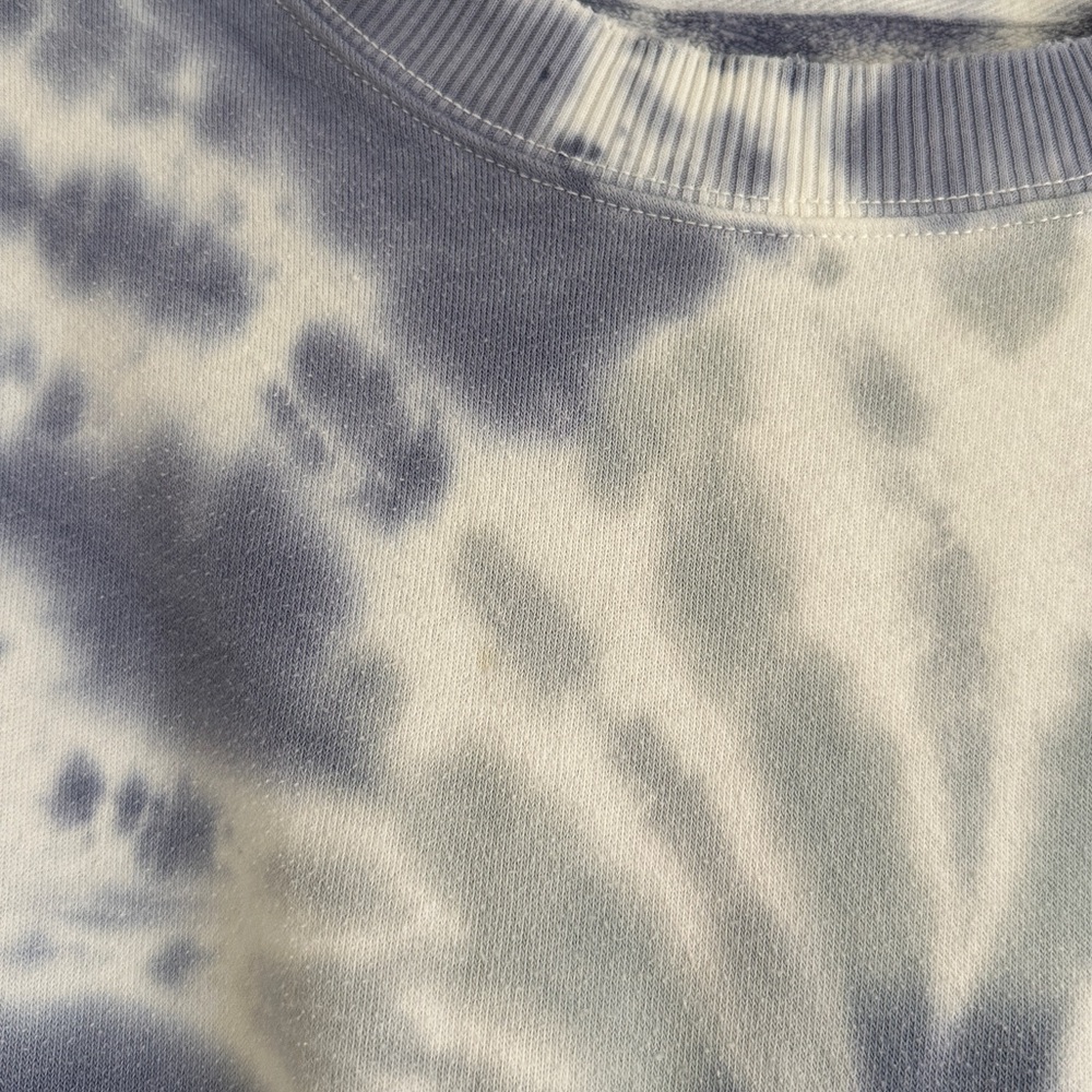 American Eagle Blue Tie-Dye Sweatshirt - Picture 3 of 4